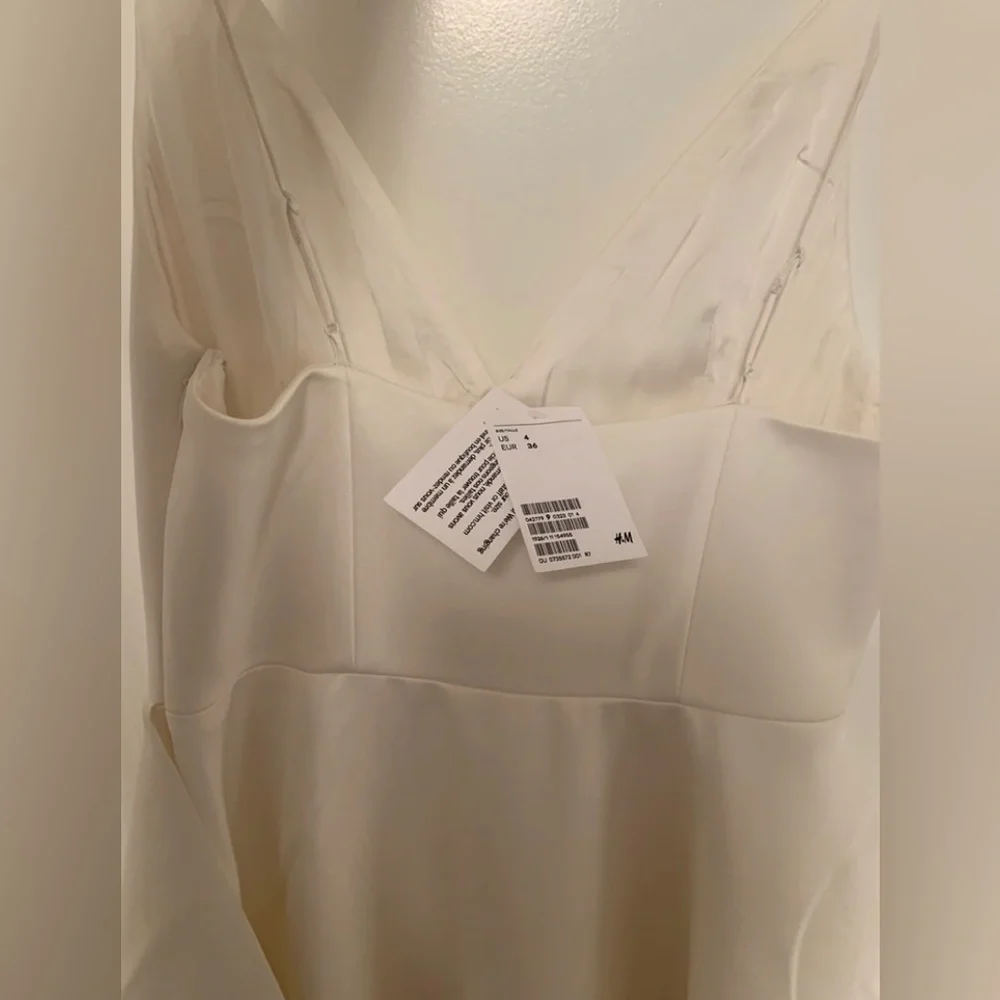 Wedding Dress - Picture 3 of 3